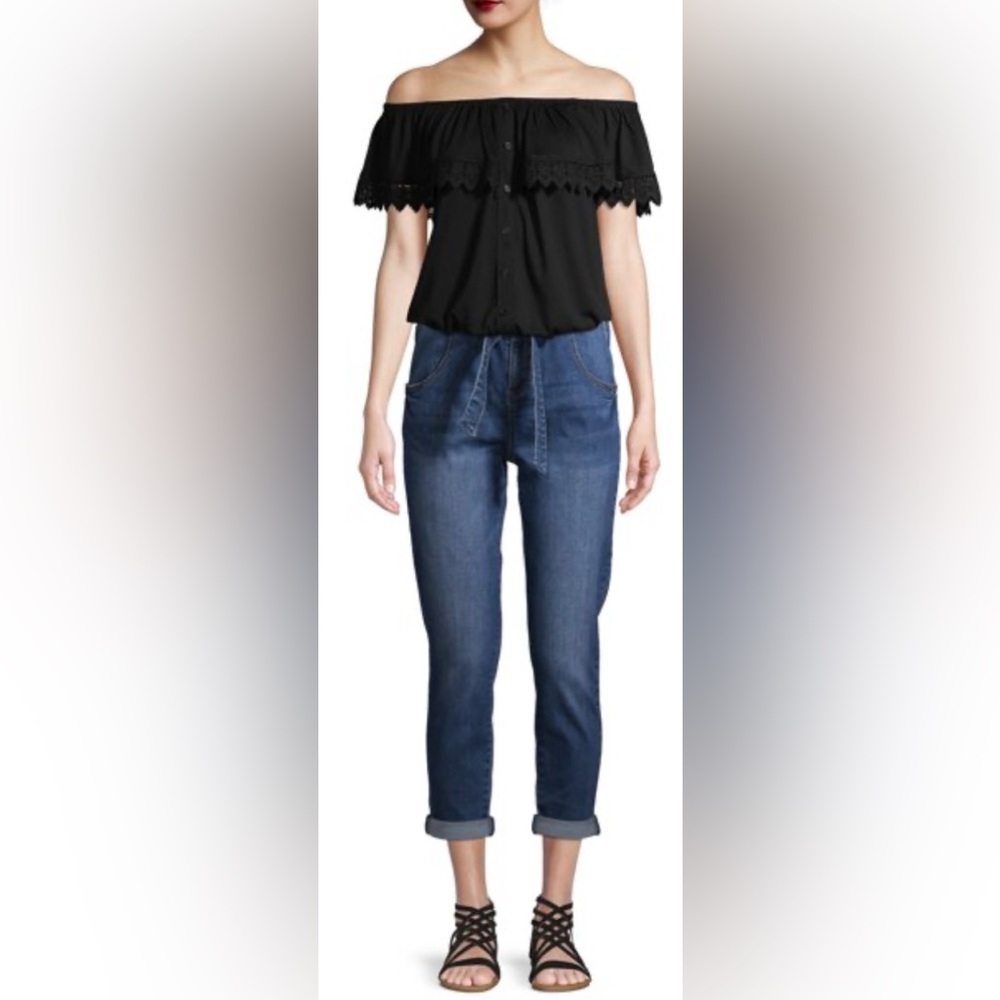 NOBO No Boundaries Of The Shoulder Black Lace Crop Top